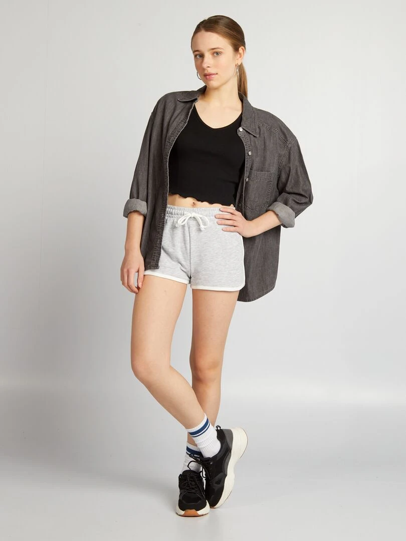 Crop top à bords ondulés   noir