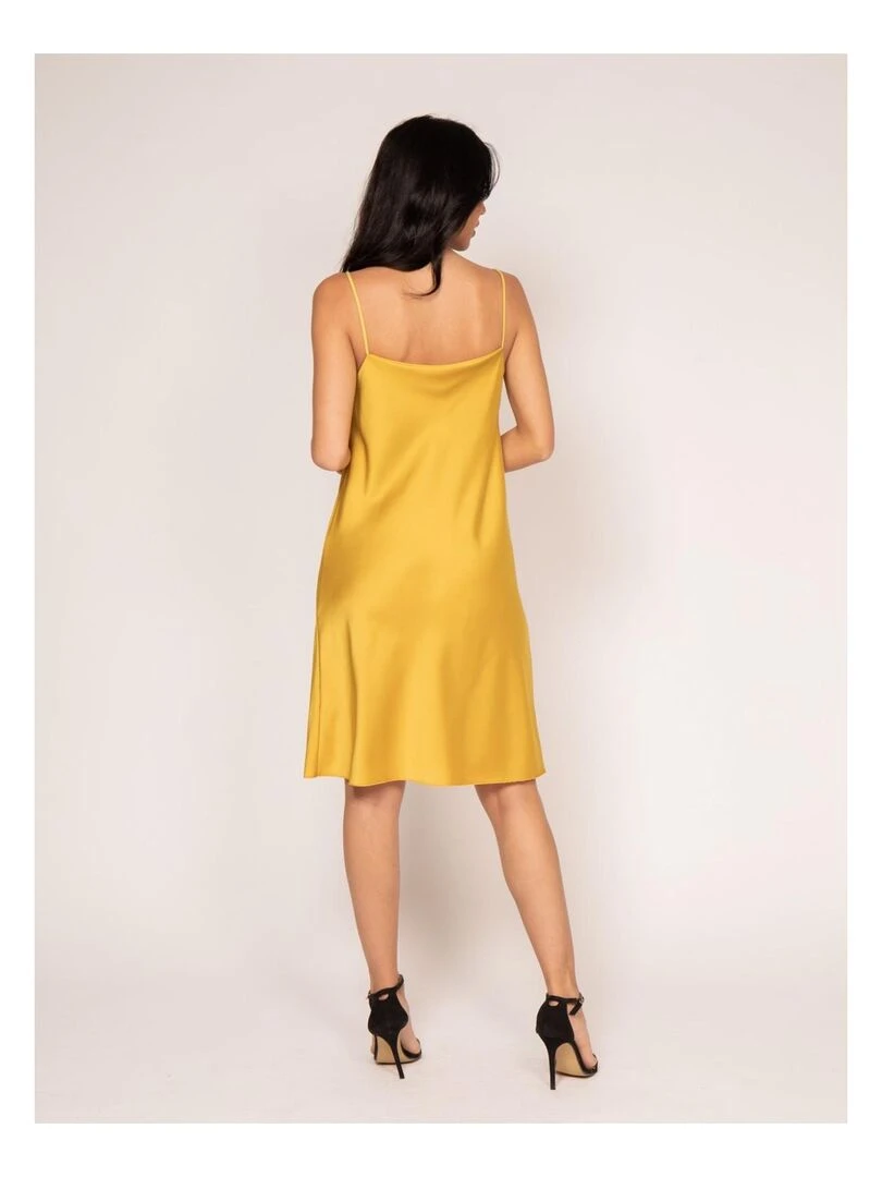 Robe courte satin IDALIA Moutarde