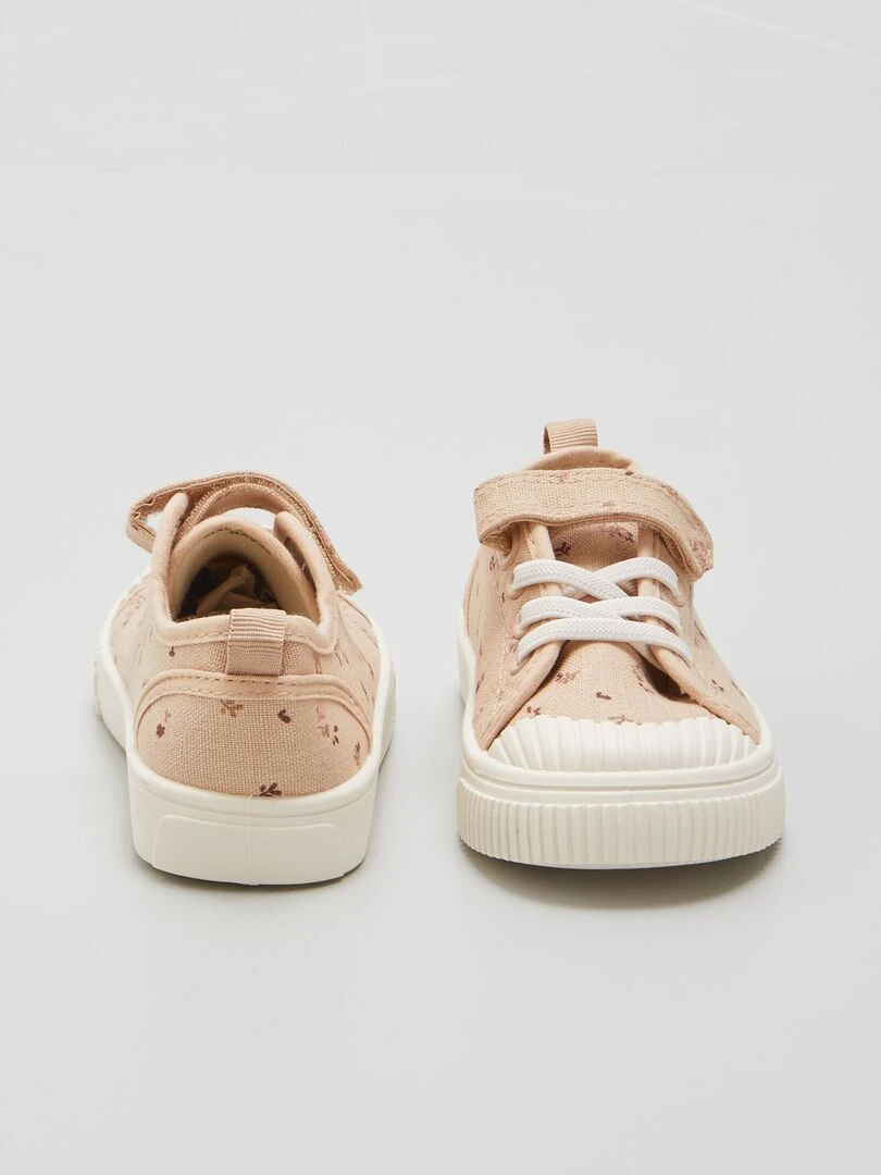 Baskets en toile avec scratchs   Fleuri