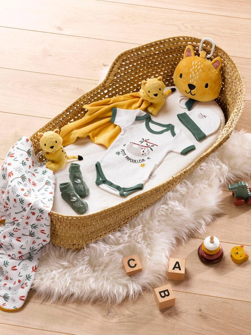 Plaid bebe avec son doudou Girafe de la savane   Blanc