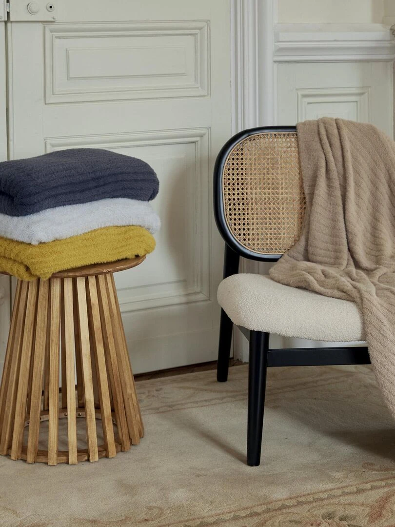 Plaid en maille    Effet côtelé   Gris perle