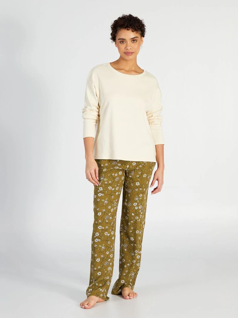 Ensemble de pyjama kaki