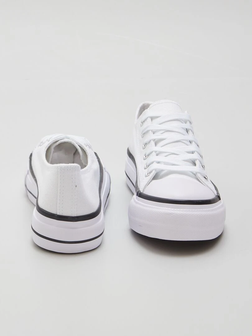 Baskets en toile à plateforme   blanc