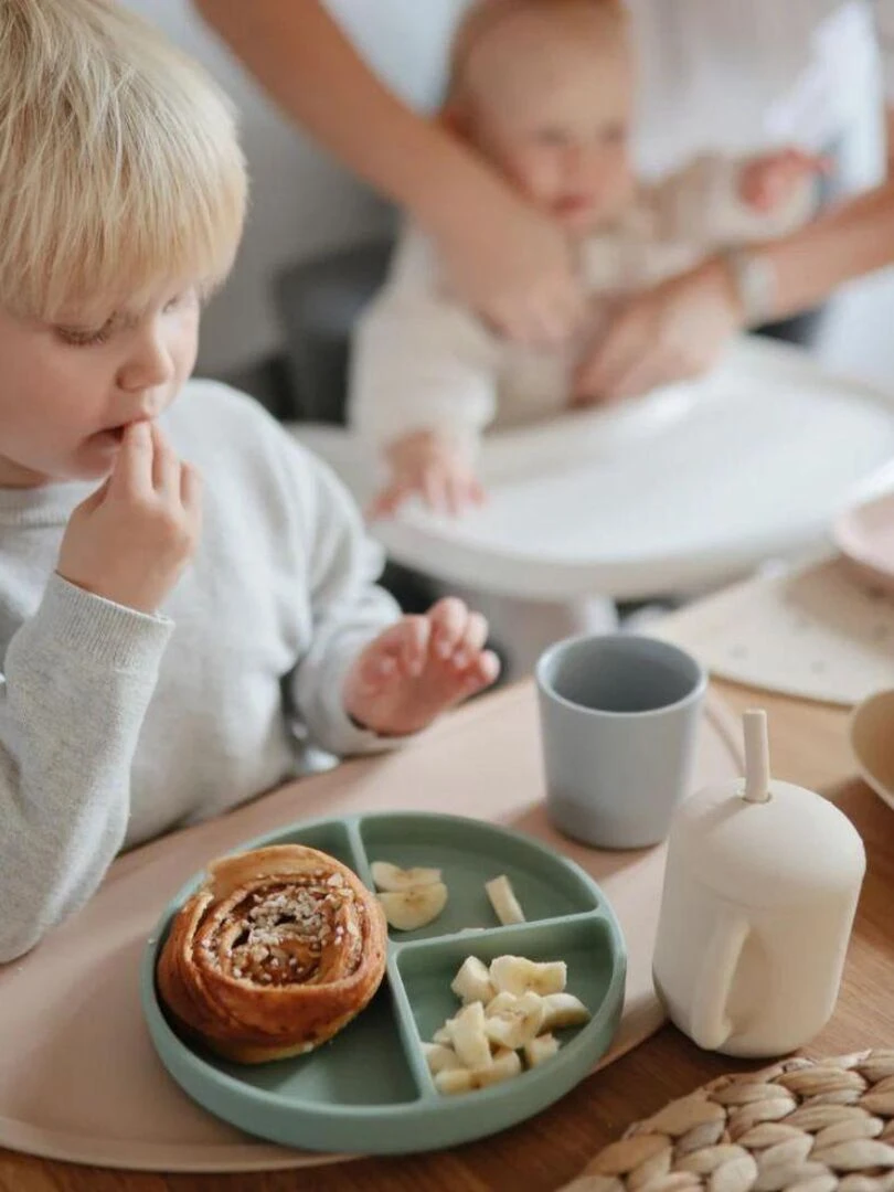 Assiette à compartiments en silicone avec ventouse Stone   Gris