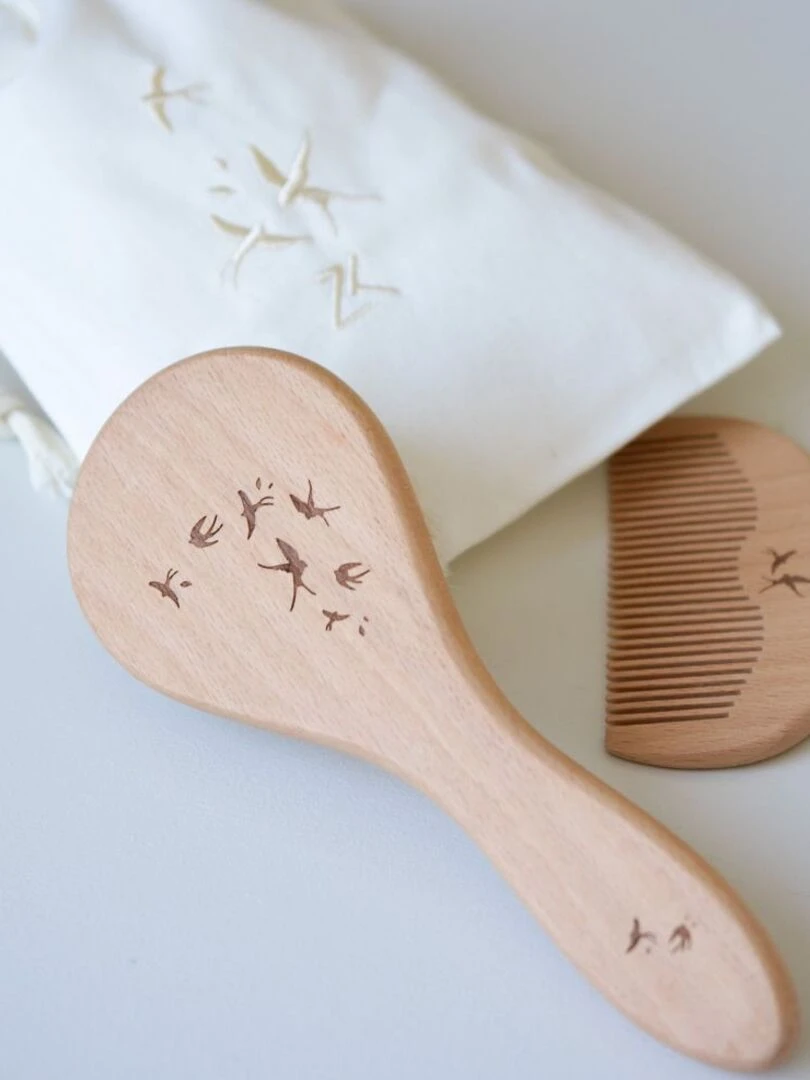 Ensemble brosse et peigne bébé hirondelles Marron