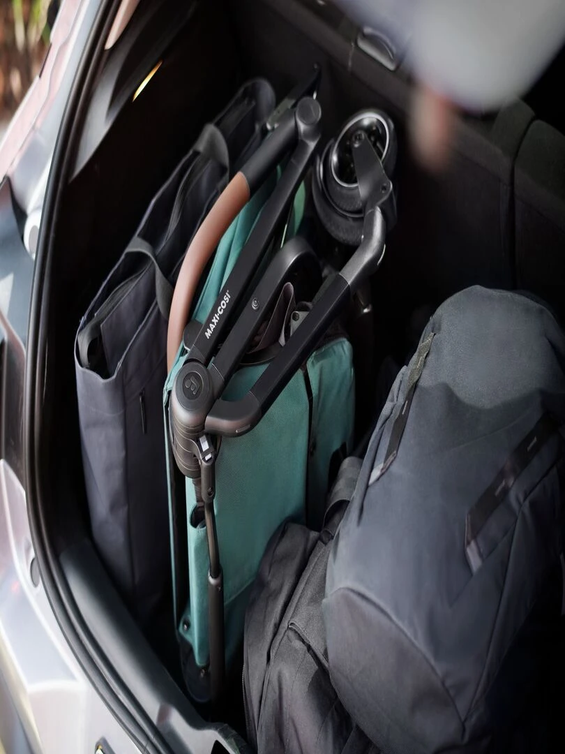 MAXI COSI Poussette ulta compacte Léona  Pliage compact  De la naissance à 4 ans  Essential Green   Vert