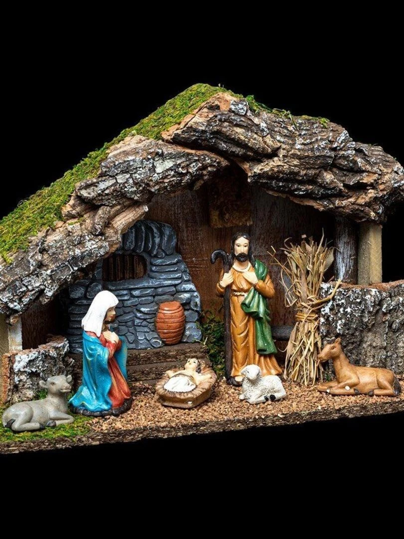 Crèche de Noël 6 santons H20 Marron