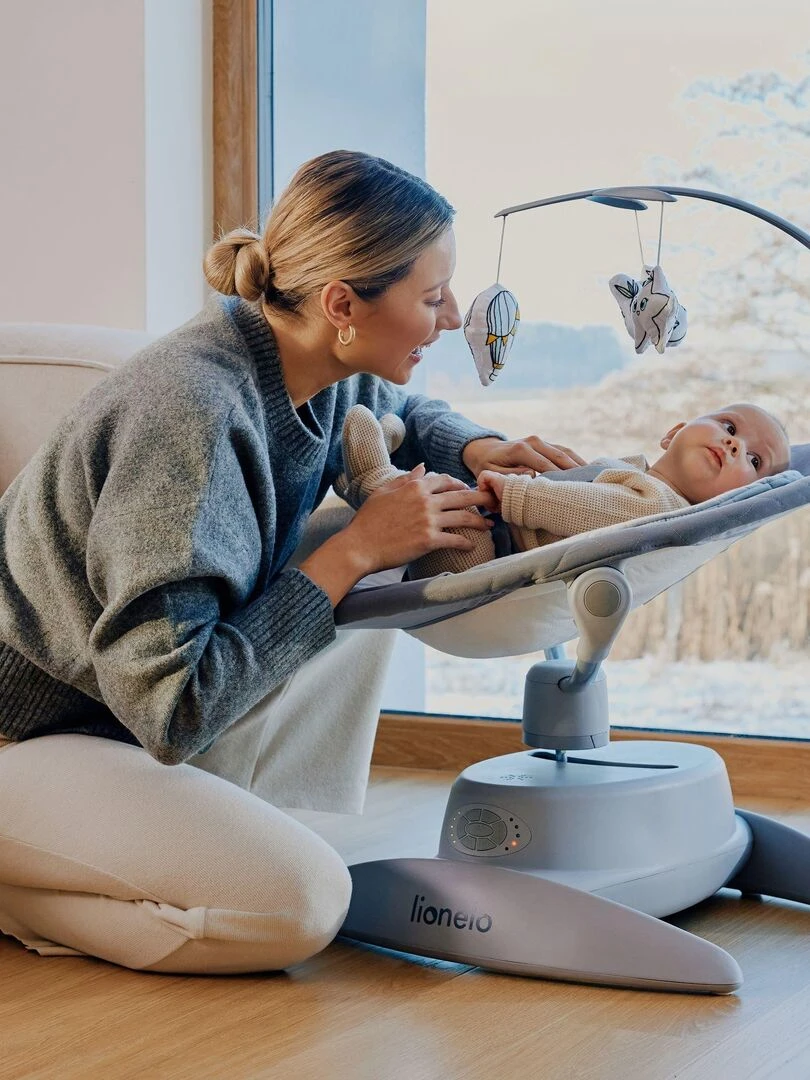 LIONELO Mell Balancelle bébé 360° 12 mélodies 6 modes Télécommande Bluetooth Beige
