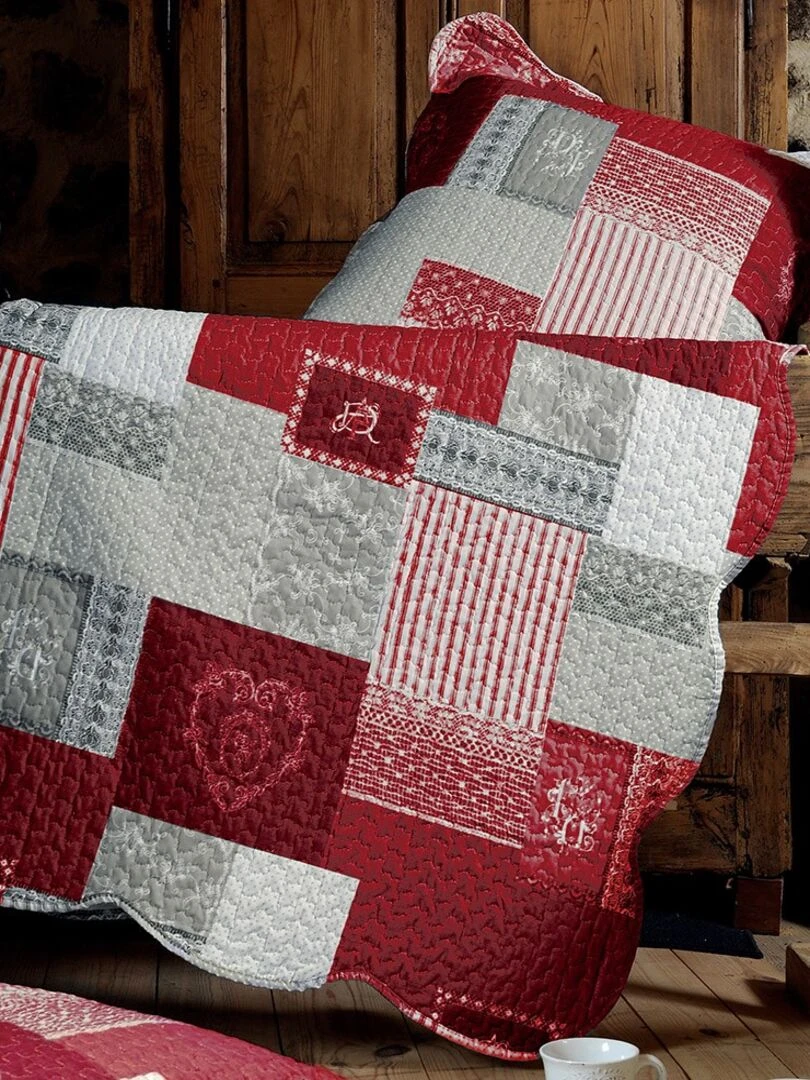 Boutis 220x240 avec 2 taies et sac Arkansas rouge Rouge