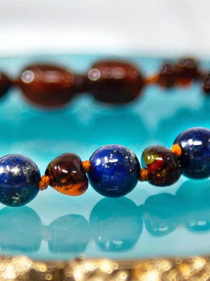 Bracelet bébé   Ambre et pierres naturelles   Ambre Cognac / Lapis lazuli   Bleu