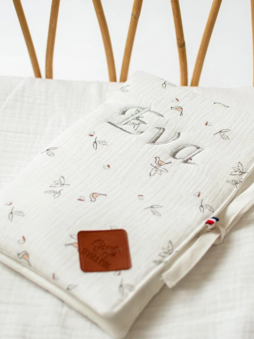 Protège carnet de santé bébé en gaze de coton Melody Multicolore