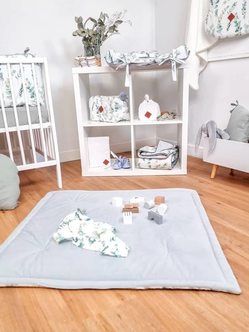 Bavoir bandana en coton  Eucalyptus   Blanc