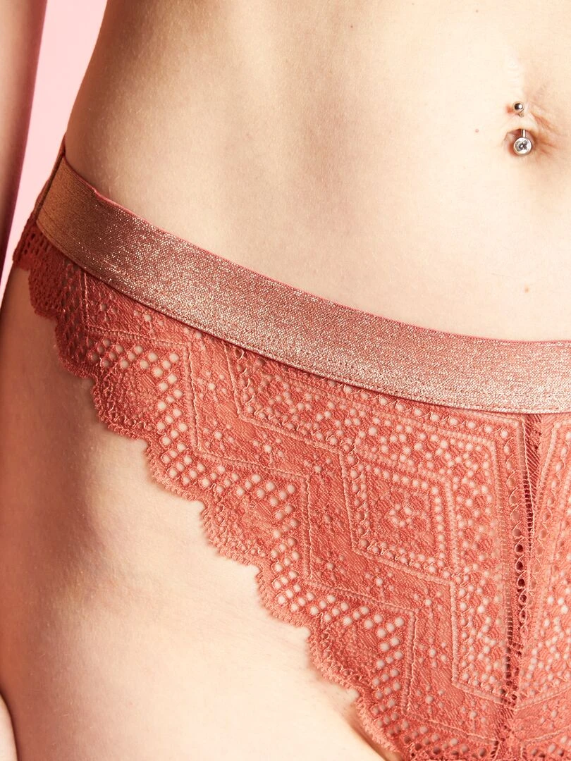Tanga en dentelle   ROSE