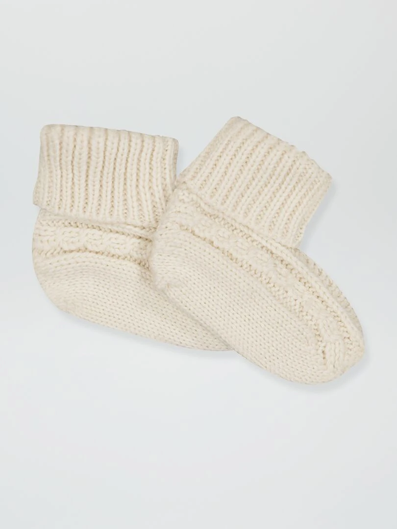 Chausson en maille tricotée beige