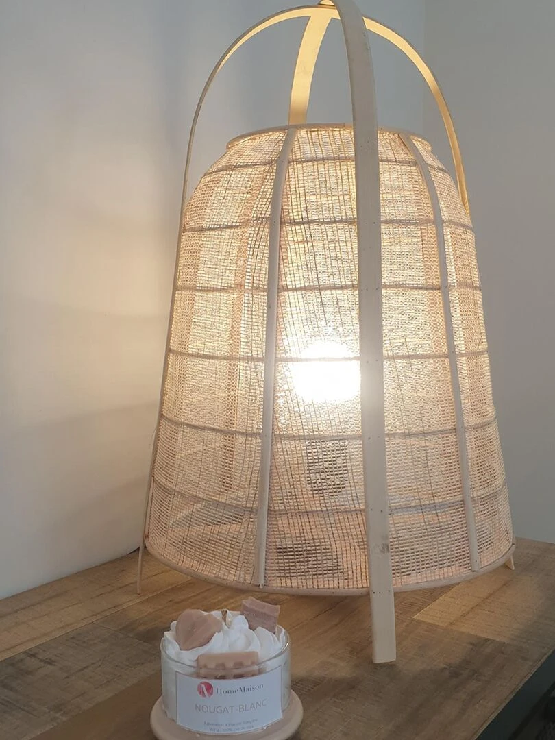 Lampe à poser bohème originale   Beige