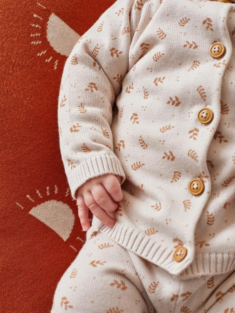 Cardigan imprimé végétal en tricot bio fin  beige/caramel   Noukie's   Beige