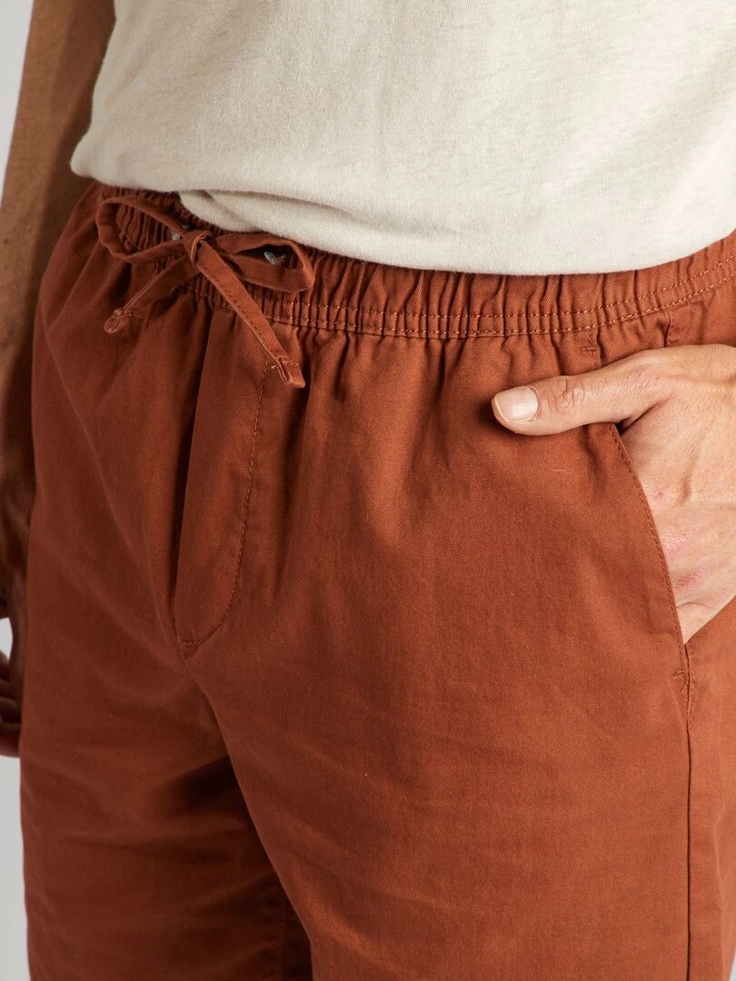 Bermuda chino avec taille élastiquée   Marron