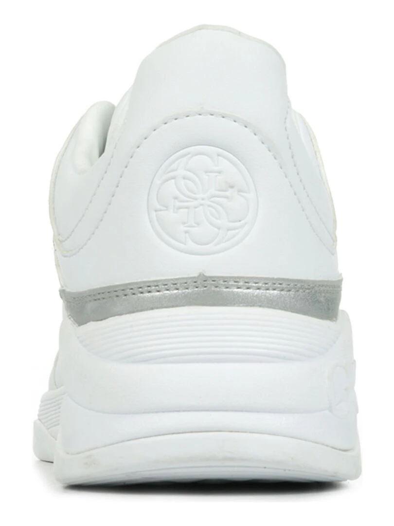 Baskets Guess Saucey 5   Blanc