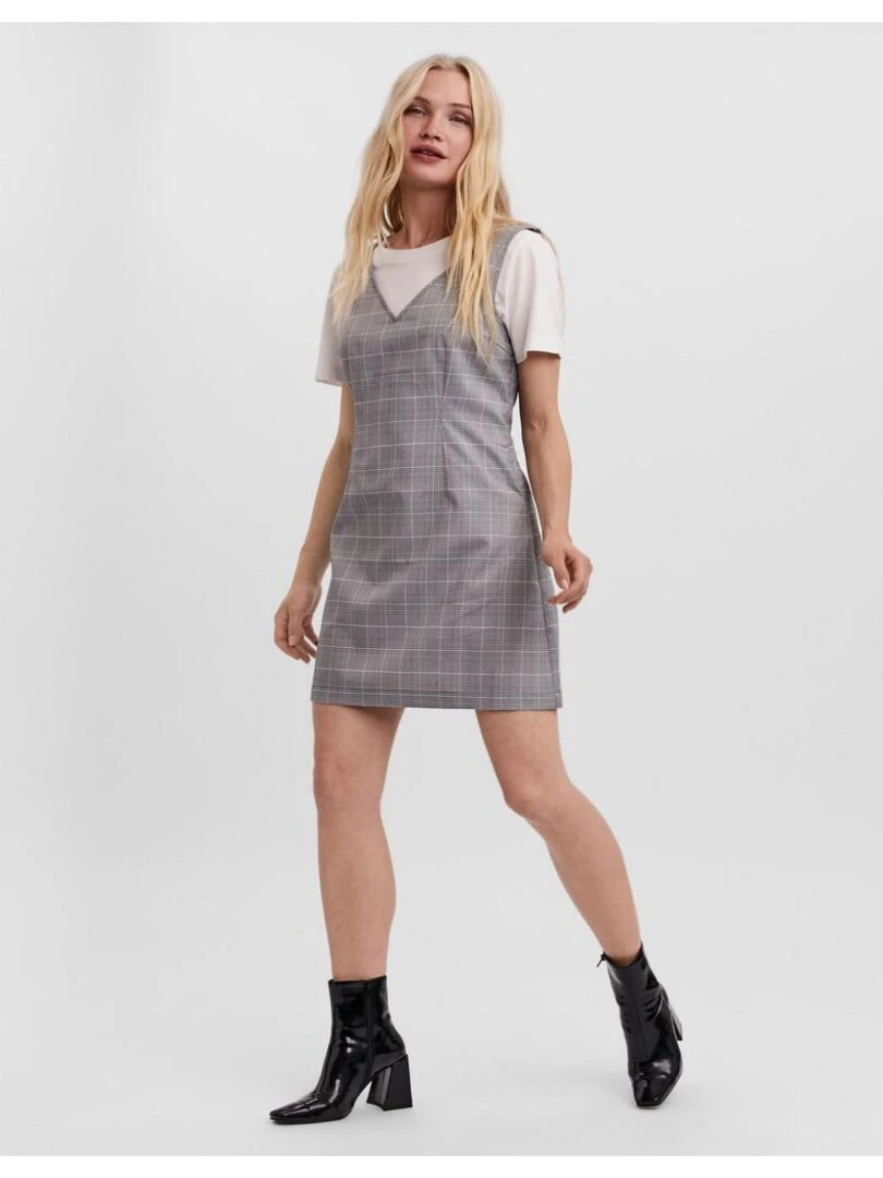 Robe courtes Vero Moda Gris