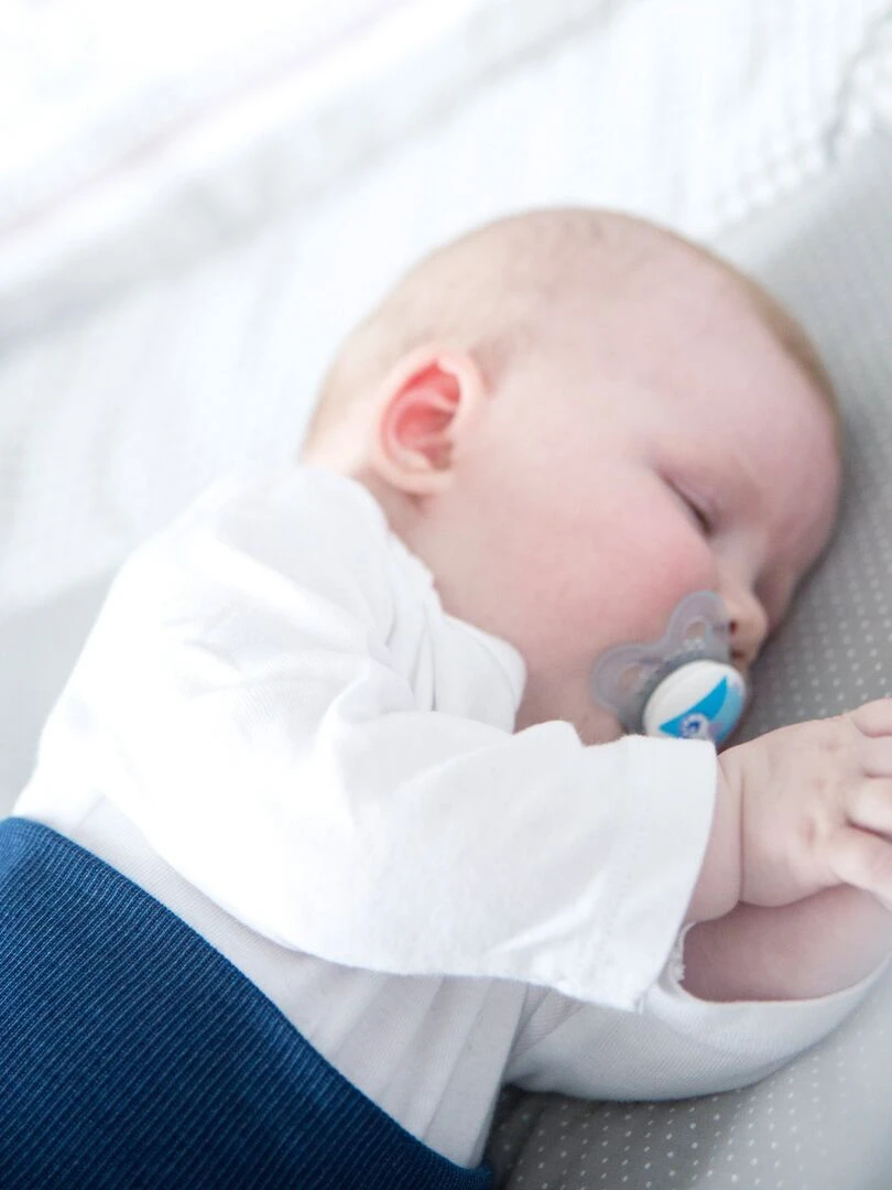 ROBA Parc Bébé Hexagonal en Bois "Adam & Eule" + Tapis de Parc et Roues à Freins   Blanc   Blanc