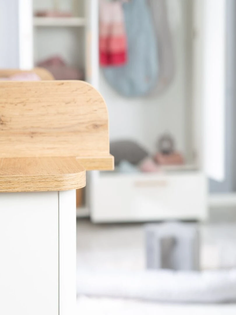 ROBA Commode à Langer "Ava" avec Plan à Langer Amovible   Blanc/ Chêne artisan   Hauteur 90 5 cm   Blanc