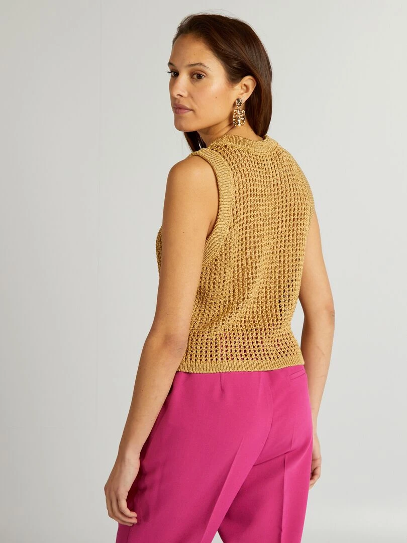 Pull court sans manches en crochet   Beige