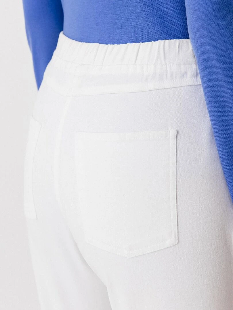 Pantacourt gabardine extensible   Damart   Blanc