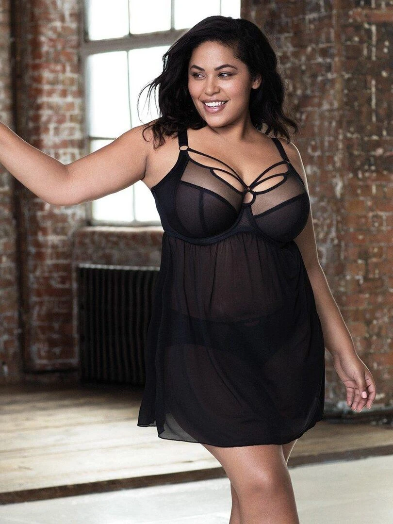 Nuisette grande taille avec soutien gorge Sachi   Noir
