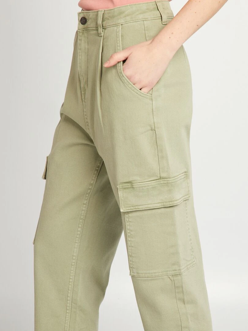 Pantalon twill avec poches à rabats   L27   Kaki