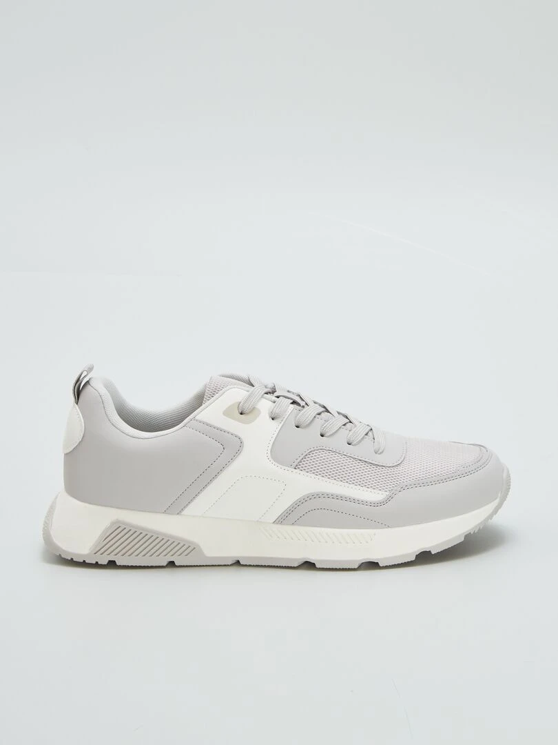 Baskets de sport en mesh tricolores Gris