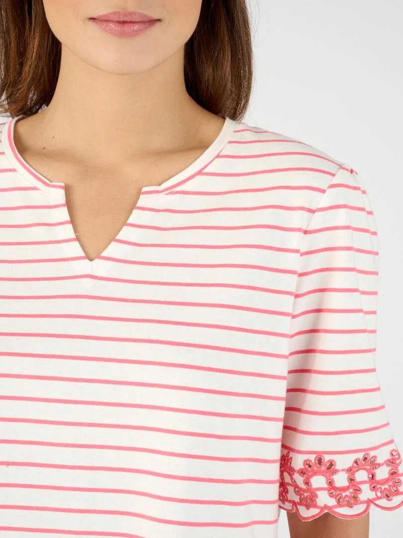 Tee shirt imprimé détails brodés. Damart Rouge