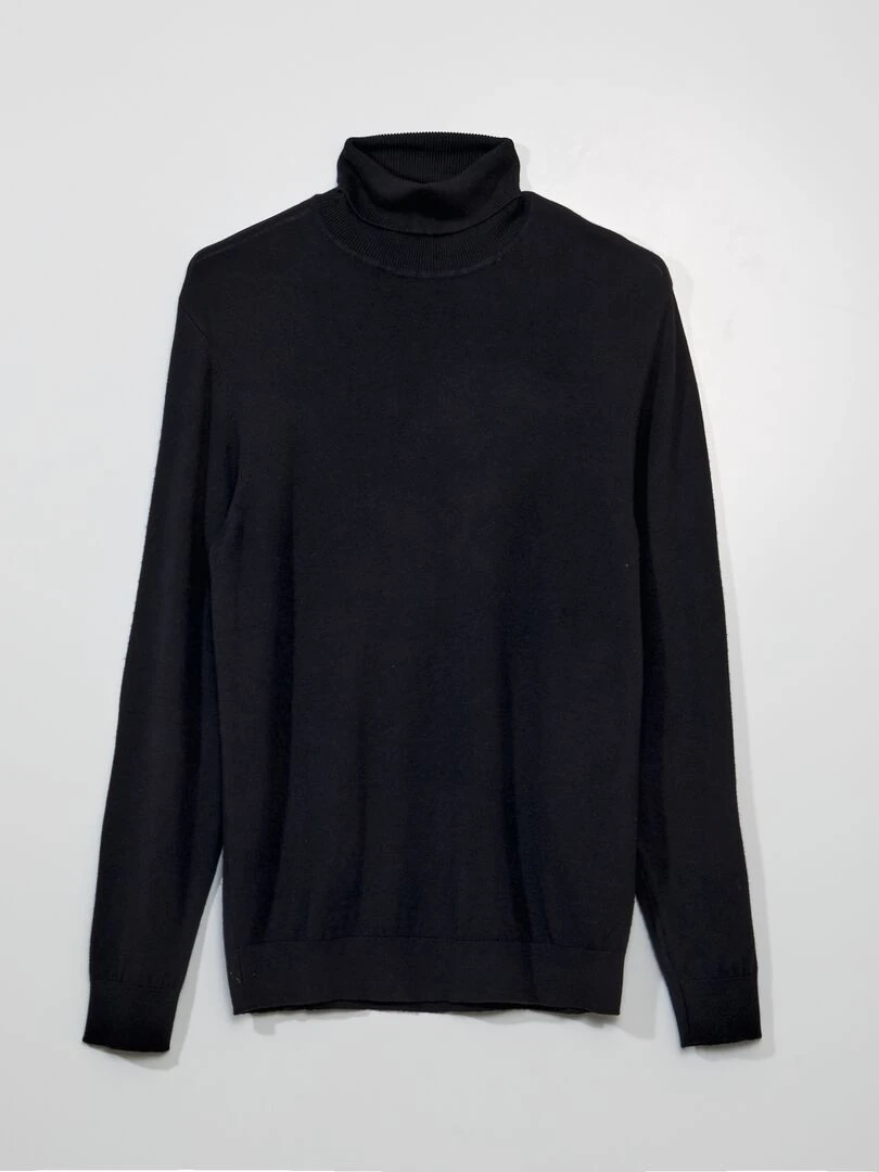 Pull léger col roulé noir