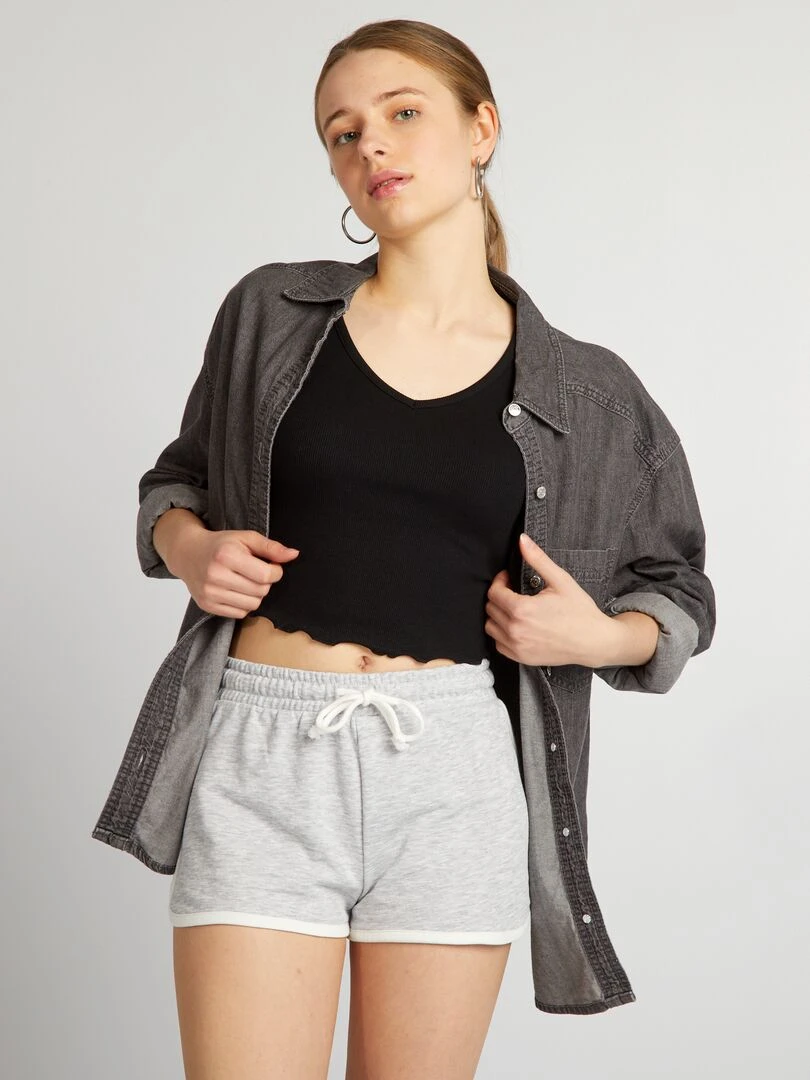 Crop top à bords ondulés   noir