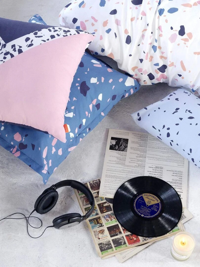 Housse de coussin Terrazzo "Happyfriday"   Blanc