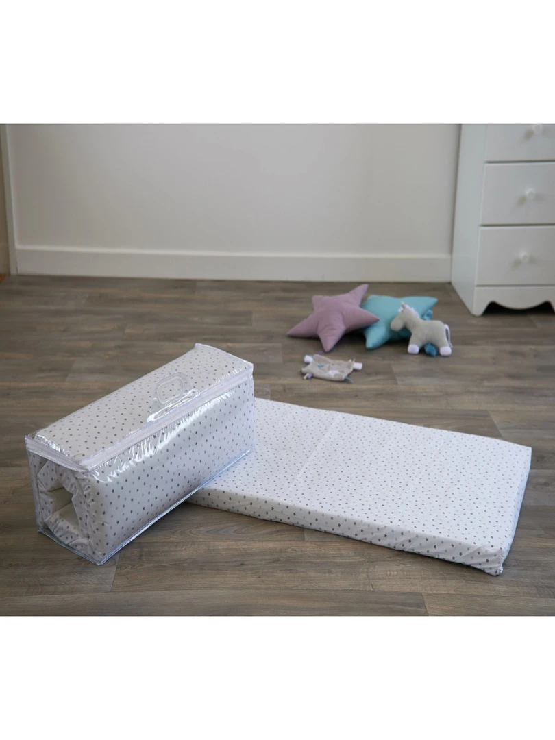 Candide Matelas Bébé De Voyage Étoiles 60cm X 120cm X 4cm Multicolore
