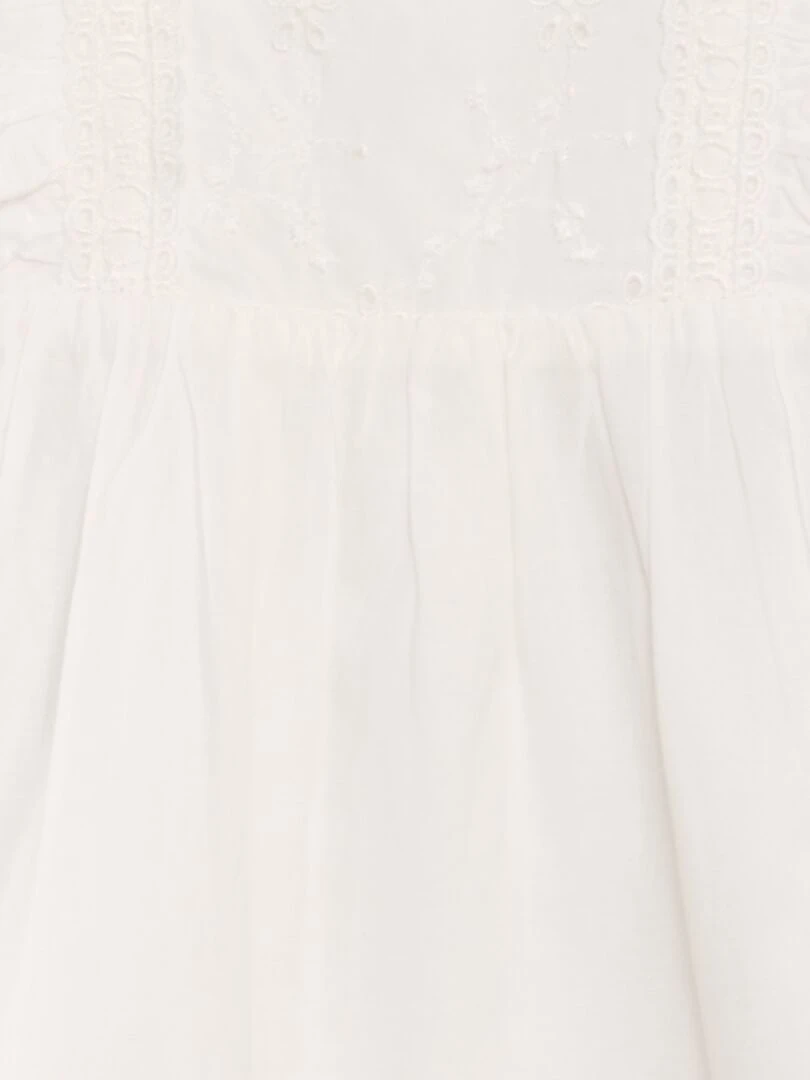 Robe avec broderies blanc