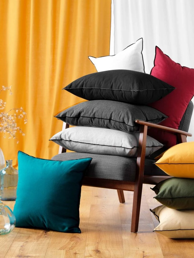 Coussin avec surjet en coton recyclé   gris anthracite