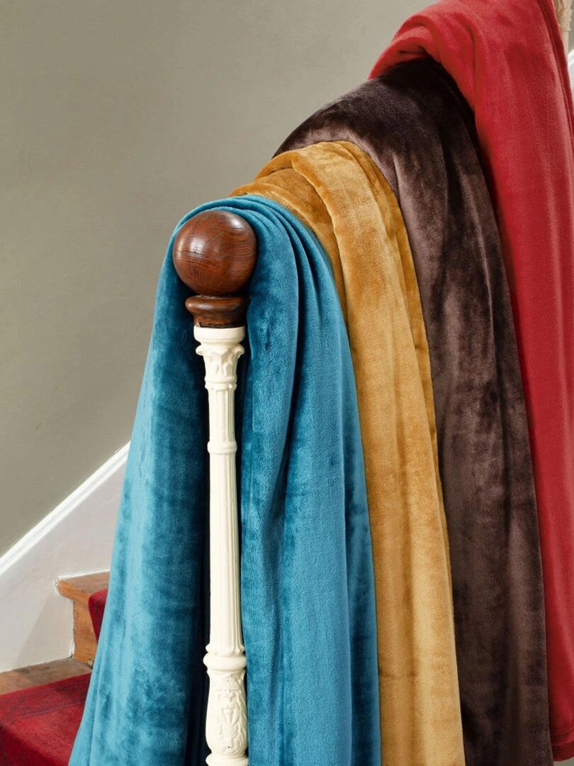 Couverture Unie en Micro Velours   Beige clair