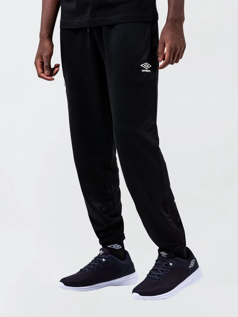 Pantalon jogger molletonné 'Umbro' Noir