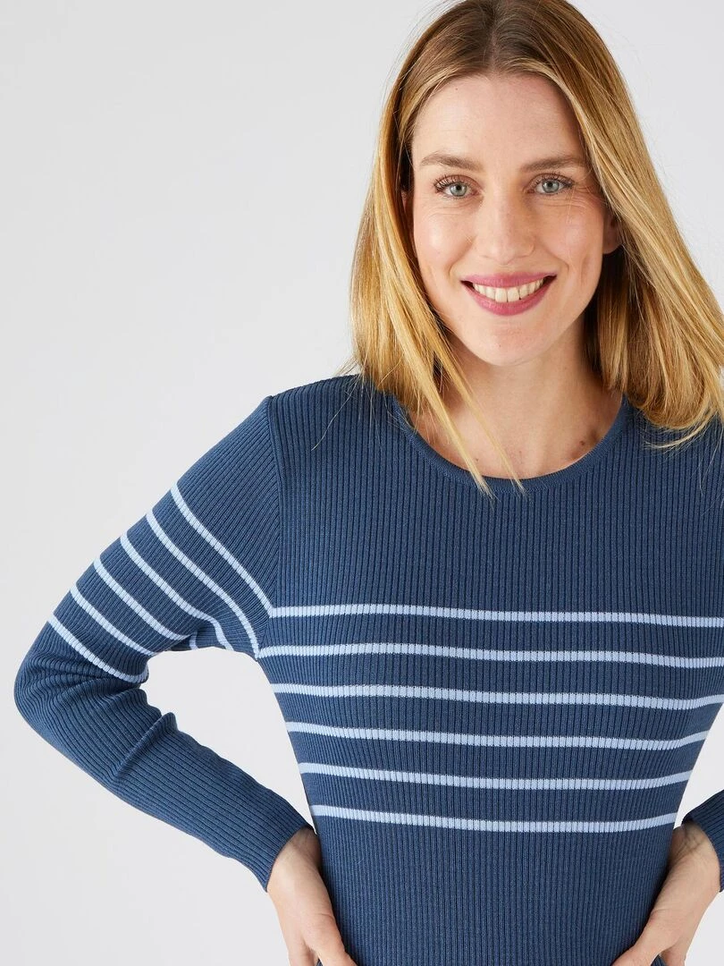 Pull col rond 50% laine mérinos  uni et rayé   Damart   Bleu
