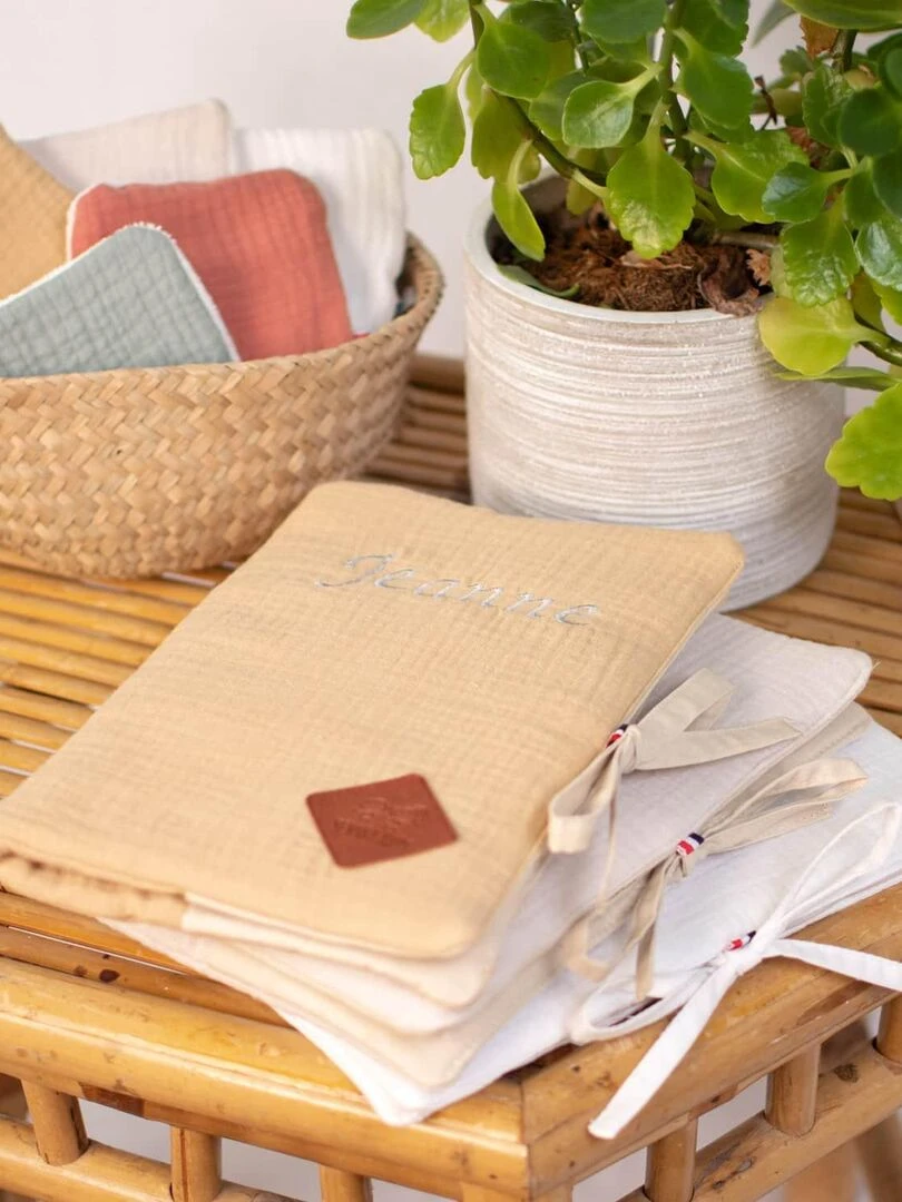 Protège carnet de santé en gaze de coton Jeanne Marron clair
