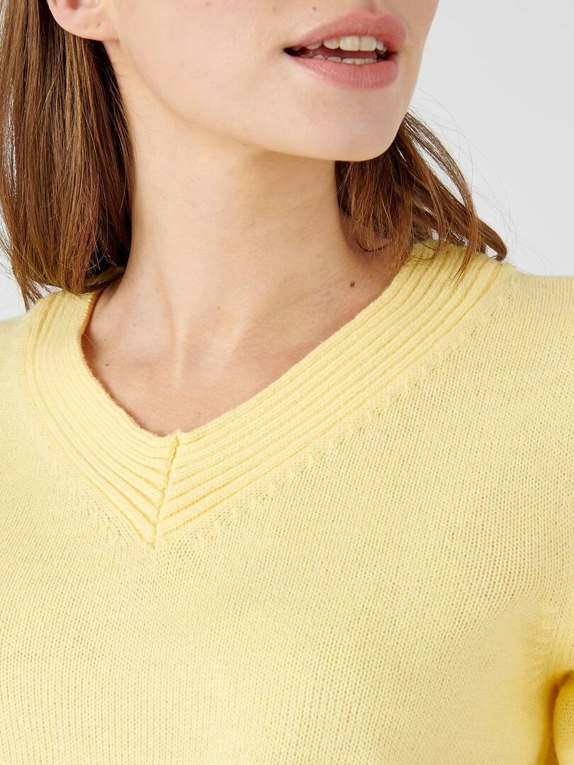 Pull col "V" maille jersey Damart Jaune pâle