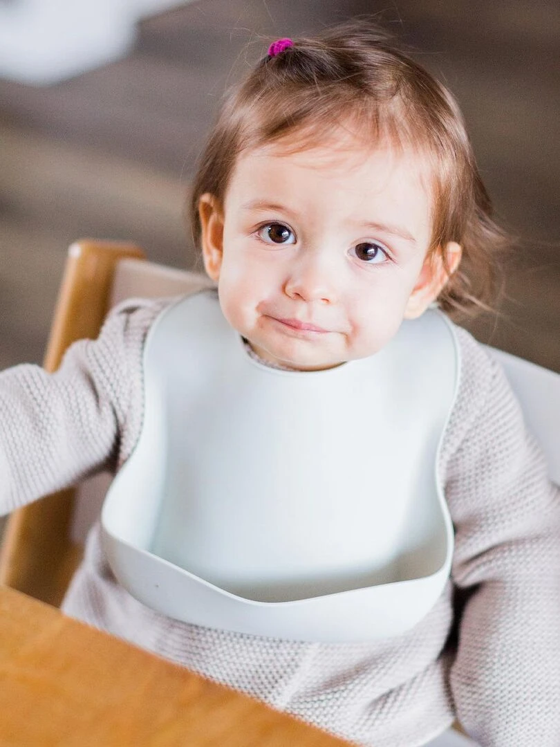 Bavoir bébé en silicone   Gris clair