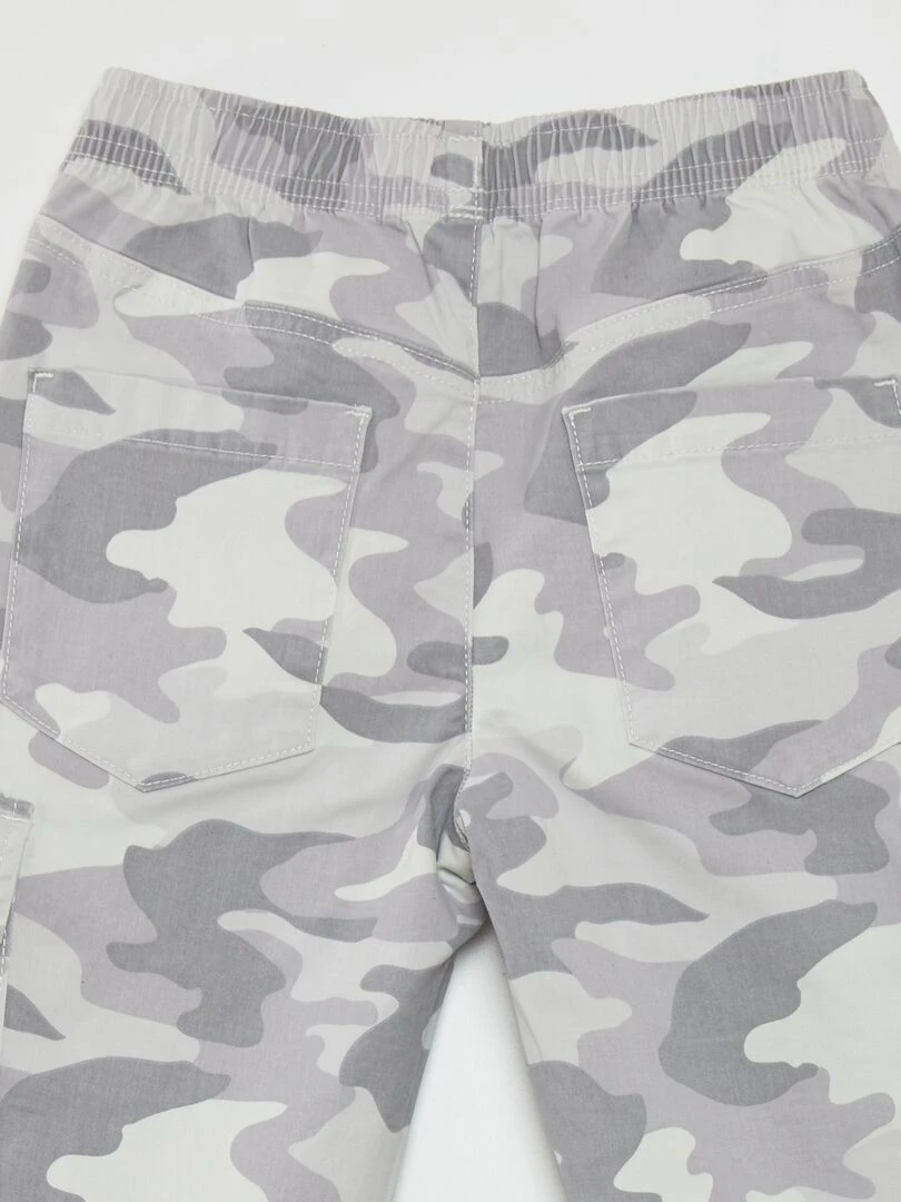 Pantalon avec poches et motif camouflage   Gris