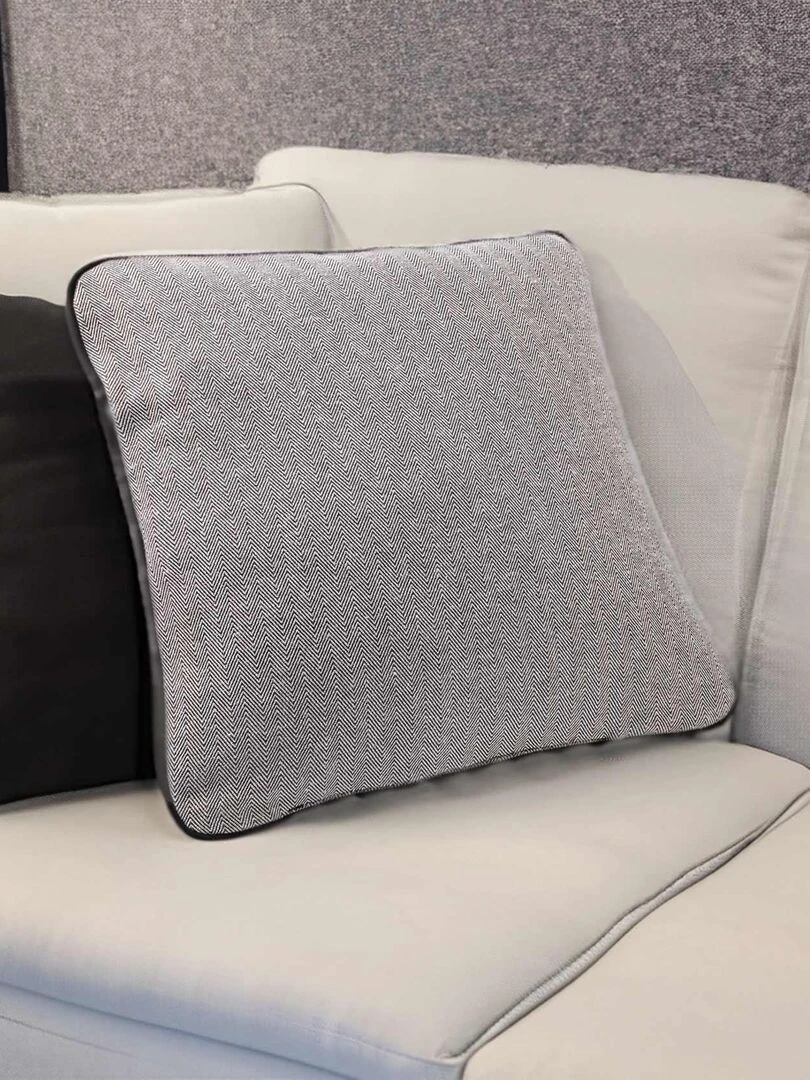 Coussin d'ameublement à chevrons   Noir