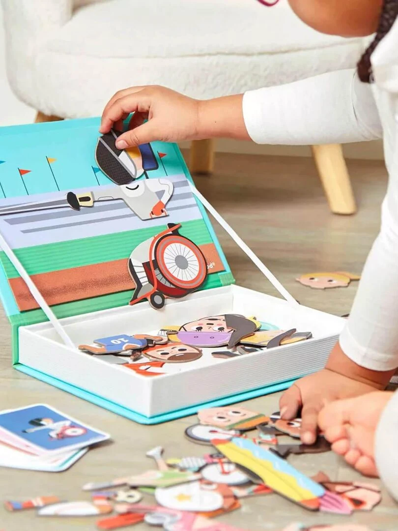 Magneti Book theme Sports   N/A