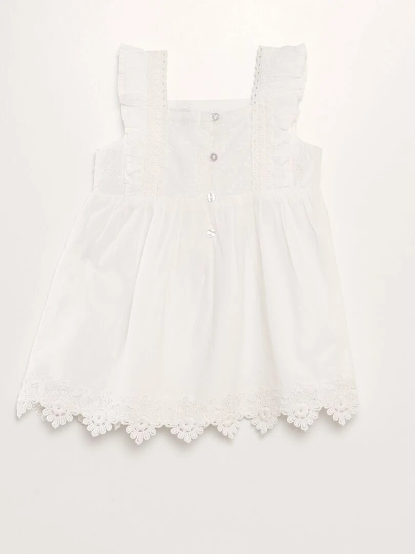 Robe avec broderies   blanc