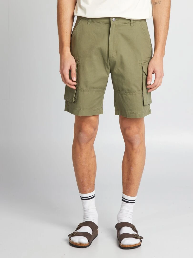 Short chino avec poches sur les côtés Vert