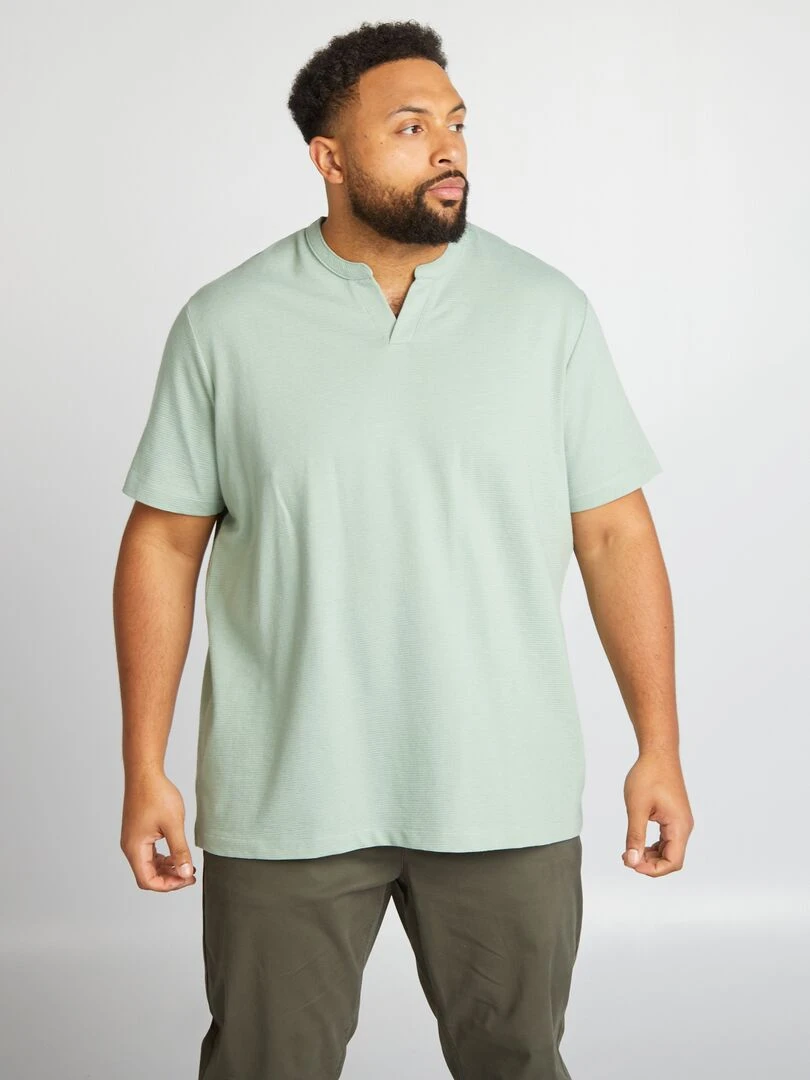 T shirt à col mao et ouverture V Vert