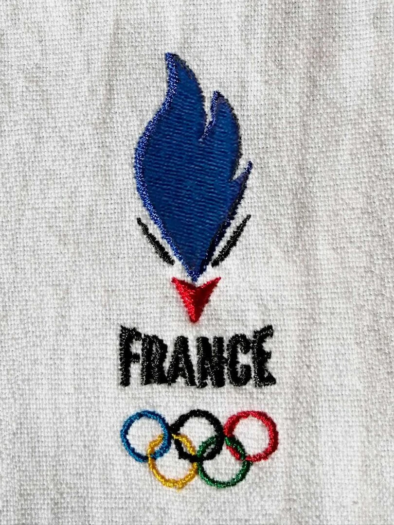 Fouta de bain 100% coton  PARIS 2024 EQUIPE DE FRANCE OLYMPIQUE EQUIPE   Blanc